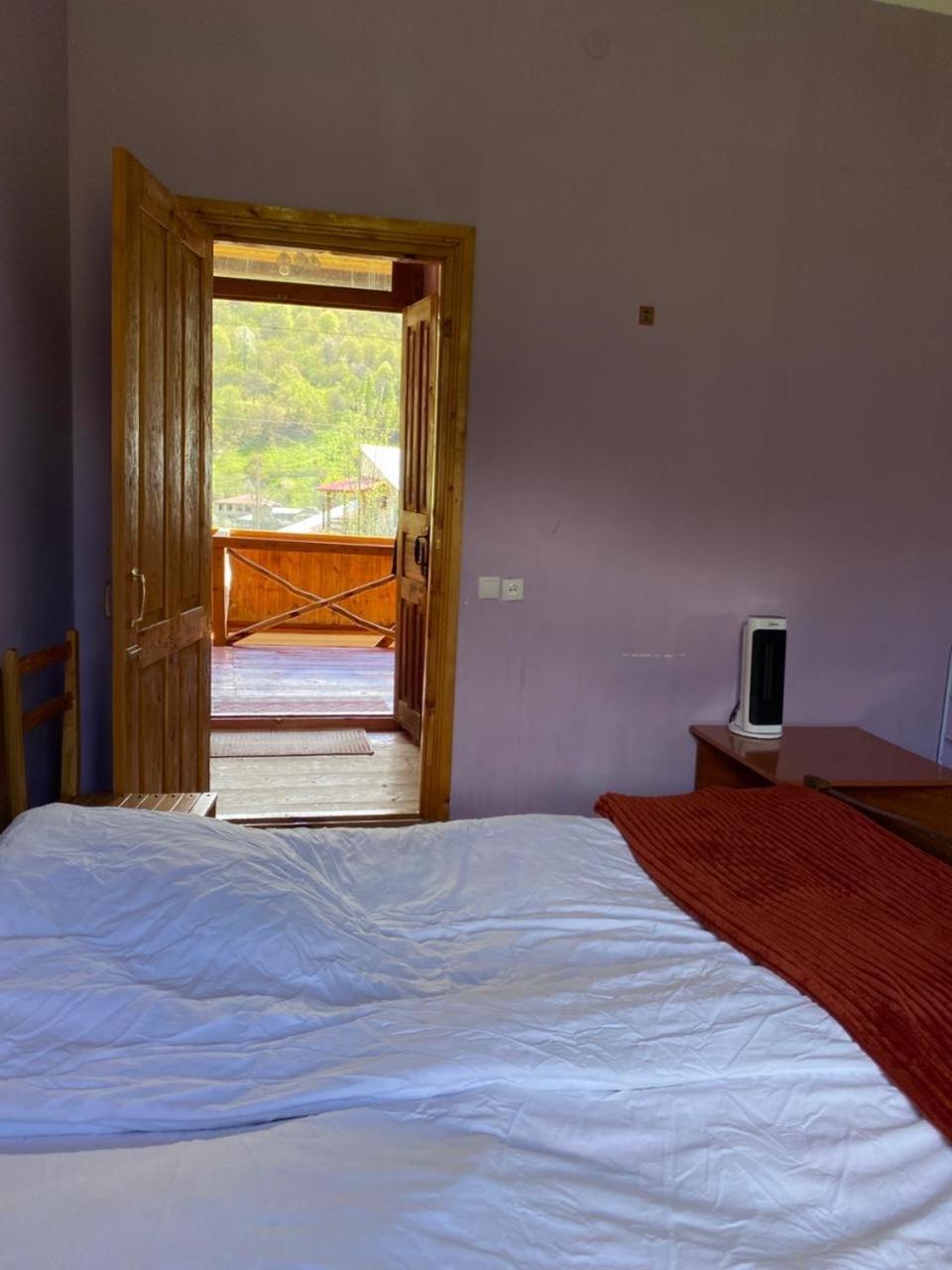 Lia Jamdeliani Guest House Mazeri 外观 照片